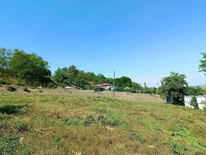 Vând teren intravilan pe strada Doboșari 