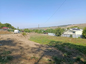 Vând teren intravilan pe strada Doboșari  - imagine 2