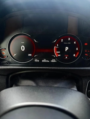 Vând BMW 330d 3.0 diesel 258cp , cel cu o turbina . Tractiune spate Cutie automata 8 trepte zf8hp .  - imagine 5