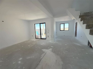 DUPLEX DESPARTIT PRIN CAMERA TEHNICA - PERSONALIZARE INTERIOARA - ZONA POPULATA - imagine 2