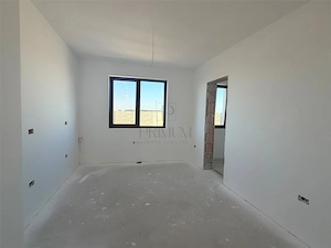 DUPLEX DESPARTIT PRIN CAMERA TEHNICA - PERSONALIZARE INTERIOARA - ZONA POPULATA - imagine 9