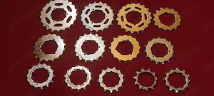 vand 13 bucati pinioane pt. caseta SHIMANO. nu cunosc modelul xtr - xt - dura ace - ultegra - 105 et