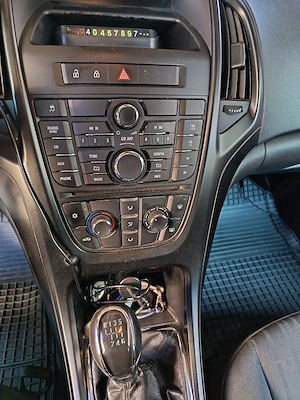 Opel Astra j - imagine 5