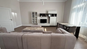 COMISION 0% De Inchiriat | 3 Camere | Zona Sinaia | Central | Etaj 2 - imagine 2