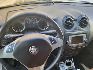 Vând Alfa Romeo Mito  - imagine 2