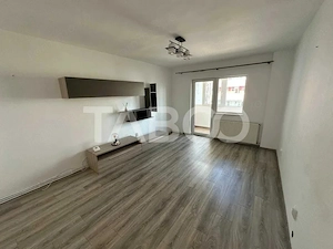Apartament cu 3 camere de vanzare Manastur langa Piata Flora cu boxa