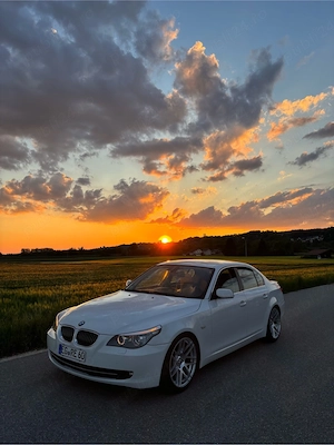 Vând BMW E60 520d individual 2009