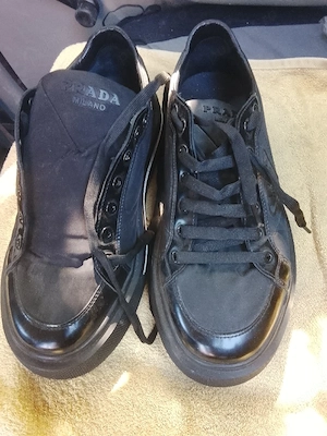Adidași Prada