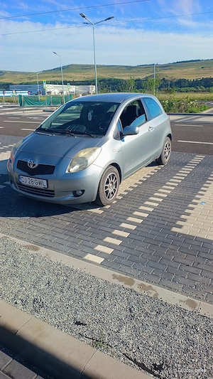 Toyota yaris - imagine 10