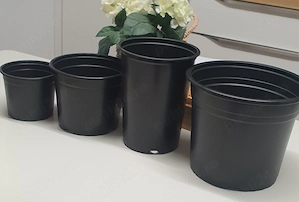 Ghivece de productie de calitate.Noi. 250 buc diferite dimensiuni