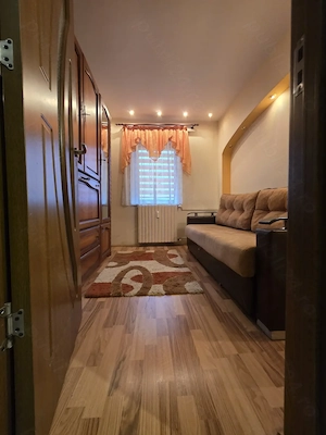 De vanzare apartament 2 camere decomandat,  59 mp util, etaj 3, zona Carrefour 