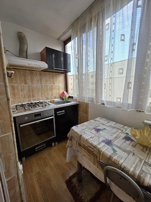 De vanzare apartament 2 camere decomandat,  59 mp util, etaj 3, zona Carrefour  - imagine 10