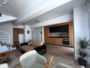 Închiriez duplex modern, ansamblul Central Address, sector 5, București