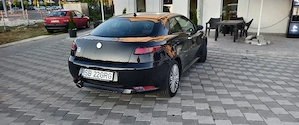Alfa Romeo GT   Eleganță italiană, sportivitate și caracter - imagine 4
