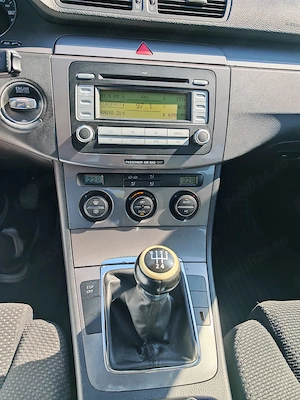 VW Passat B6 - 2007 (pe talon apare 2008)   1.9 TDI   128.800 km Reali   Istoric RAR - imagine 4