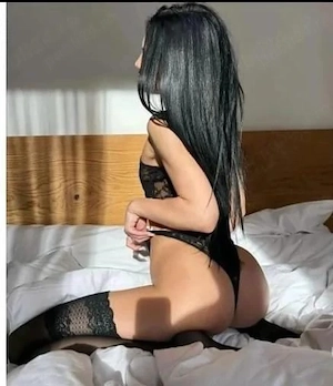 bună eu sunt alice pisicuța ta jucăușă