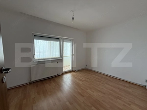 Apartament de vânzare, 68.5 mp, zona Micro 16 - imagine 2