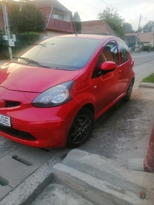 Toyota aygo 2008 benzină  - imagine 2