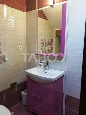 Apartament de inchiriat  56 mpu 2 camere mansarda in vila Selimbar - imagine 8