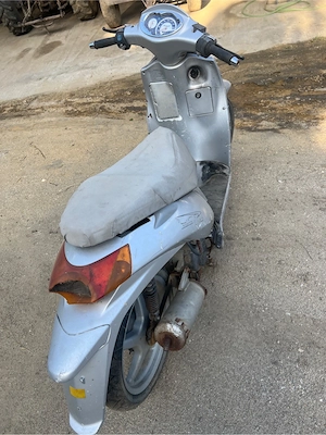 vand scuter malaguti 125 fara acte  - imagine 2
