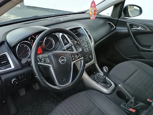 Opel Astra J facelift -CDTI-2013 - imagine 6