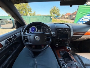 Volkswagen Touareg 2.5 TDI 2005 - imagine 4
