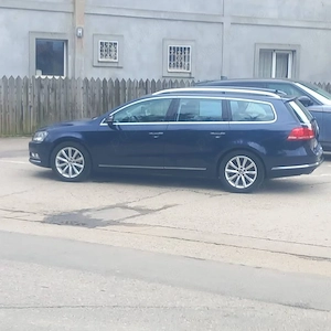 Volkswagen Passat  break, model highline - imagine 4