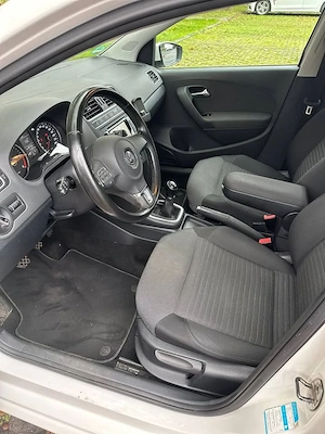 Volkswagen Polo 1.6 TDI Euro 5 an 2012 - imagine 6