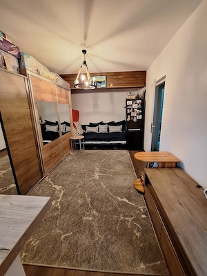 Vanzare apartament 1 camera Micro 14 (zona Masnita) - imagine 2