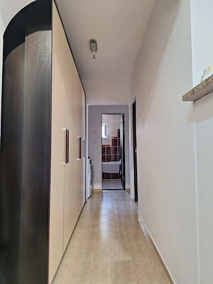 Apartament de vanzare 3 camere Radauti - imagine 5