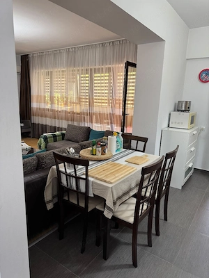 închiriez apartament 2 camere - imagine 8