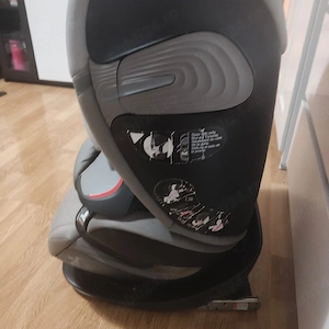 Vand scaun de copii marca Cybex cu idofix