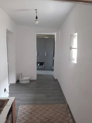 Casă de vânzare 2 cameri 2 holuri,bucătărie, sală. Suprafața terenului 2400m2   Stoicănești Olt  - imagine 8