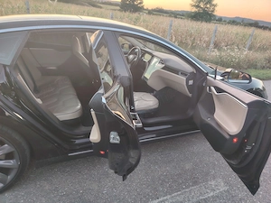 Tesla S incarcare gratuita Performance - imagine 2