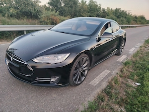 Tesla S incarcare gratuita Performance - imagine 4