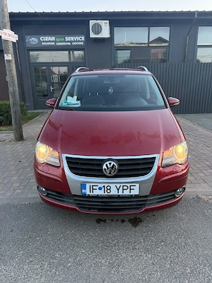 Volkswagen Touran  - imagine 5