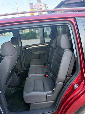Volkswagen Touran  - imagine 6