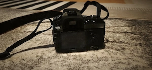 Sony Alpha 200 +obiectiv Sony DT3.5-5.6 18-70mm 0.38m 1.3ft stare impecabila