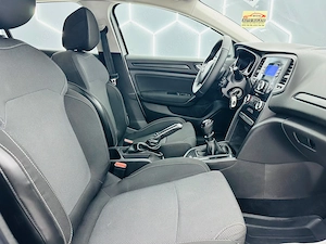 Renault Megane - imagine 16