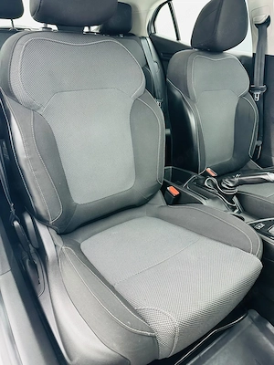 Renault Megane - imagine 17