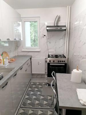 Apartament 3 camere proaspat renovat la 3 minute de metrou - imagine 7