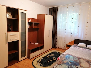 Apartament 3 camere proaspat renovat la 3 minute de metrou - imagine 2
