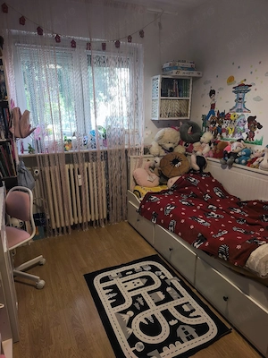 Vand apartament 3 camere  - imagine 8