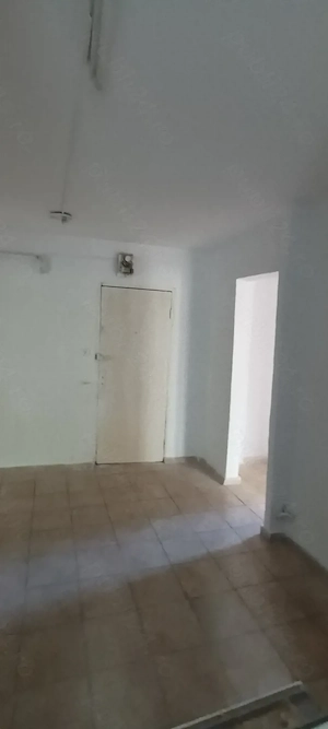 Apartament spatiu comercial parter - imagine 5