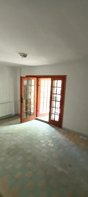 Apartament spatiu comercial parter - imagine 4