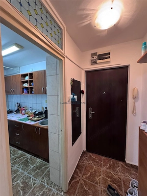 Apartament 2 camere cf 2 Semidecomandat Resita - imagine 10