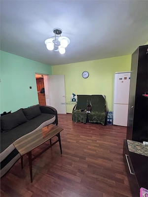 Apartament 2 camere cf 2 Semidecomandat Resita - imagine 8