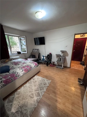 Apartament 2 camere Semidecomandat cf 2 Piata Resita