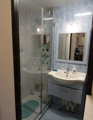 Apartament 2 Camere Decomandat Etaj 1 Centrala Proprie Zona Complexul Studențesc  - imagine 6