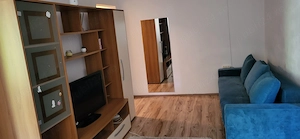 Zona Circumvalațiunii, apartament 2 camere, etaj 2, chirie 400 euro, negociabil 